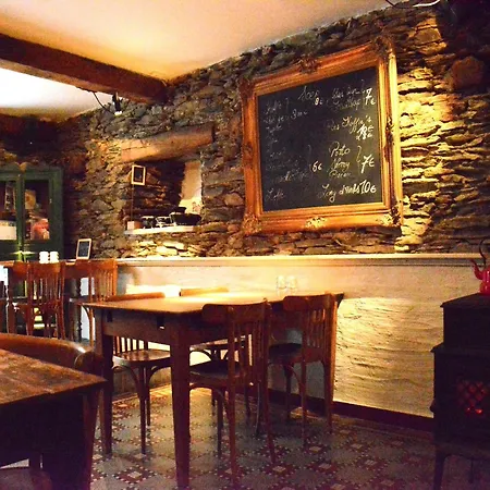 In Bievre Near Forest & Pond Holiday home Bievre