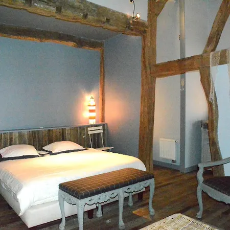 In Bievre Near Forest & Pond Bievre