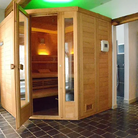 Дом отдыха In Bievre Near Forest & Pond Бьевр