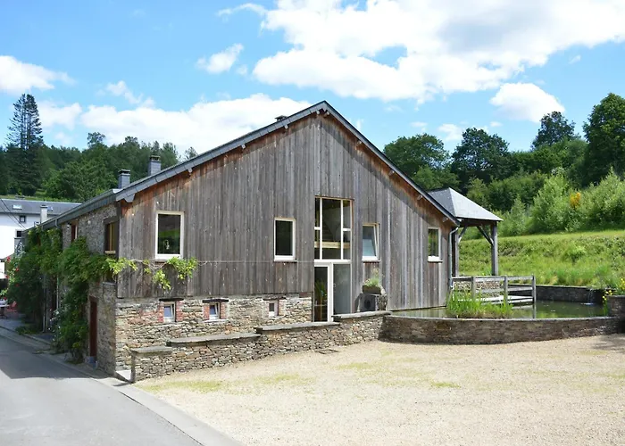 In Bievre Near Forest & Pond *