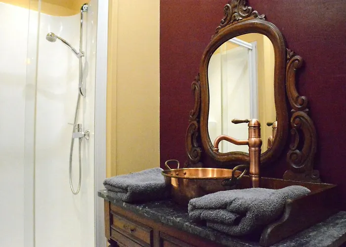 In Bievre Near Forest & Pond 別荘 *