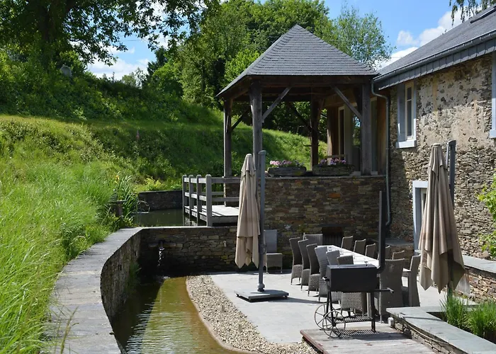 In Bievre Near Forest & Pond *